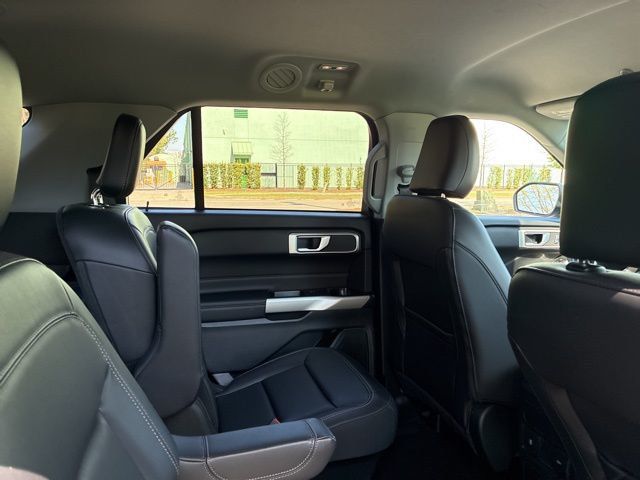 2024 Ford Explorer XLT RWD - 23002062 - 26