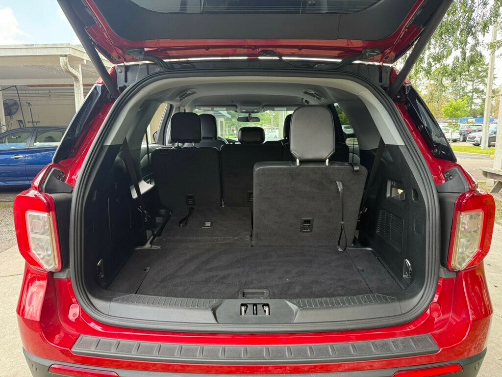 2024 Ford Explorer XLT photo 8