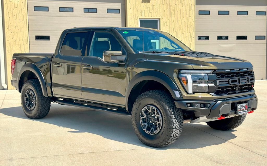 2024 Ford F-150 2024 FORD F150 SUPERCREW 4X4 5.2L V8 SUPERCHARGED RAPTOR R - 22542817 - 4