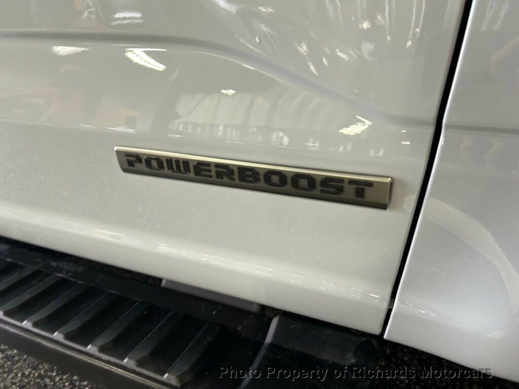 2024 Ford F-150 LARIAT 4WD SuperCrew 5.5' Box - 23030421 - 9
