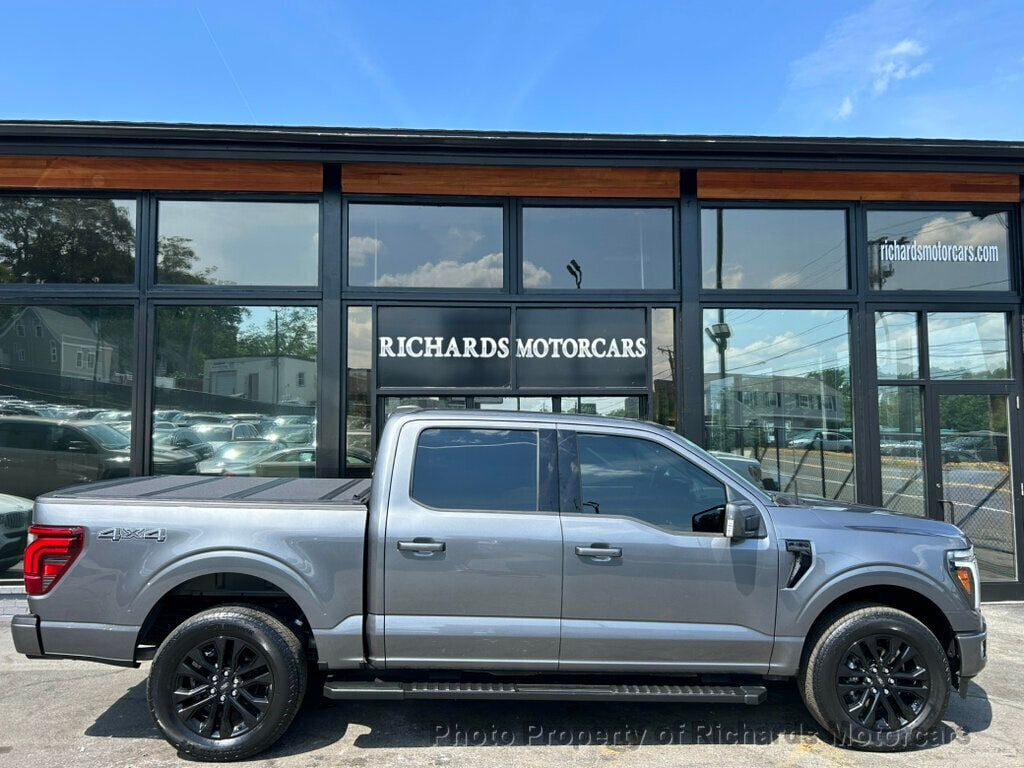 2024 Ford F-150 LARIAT 4WD SuperCrew 5.5' Box - 23051621 - 0
