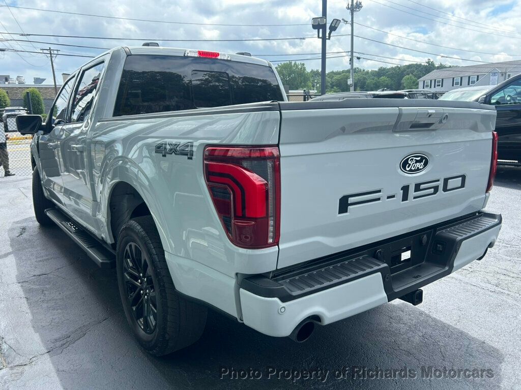 2024 Ford F-150 LARIAT 4WD SuperCrew 5.5' Box - 23062612 - 3
