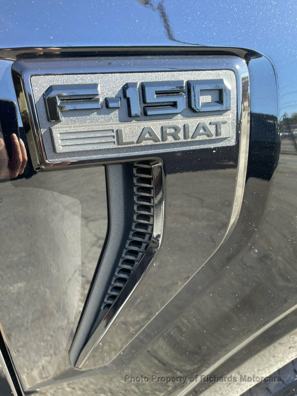 2024 Ford F-150 LARIAT 4WD SuperCrew 5.5' Box - 23090395 - 7