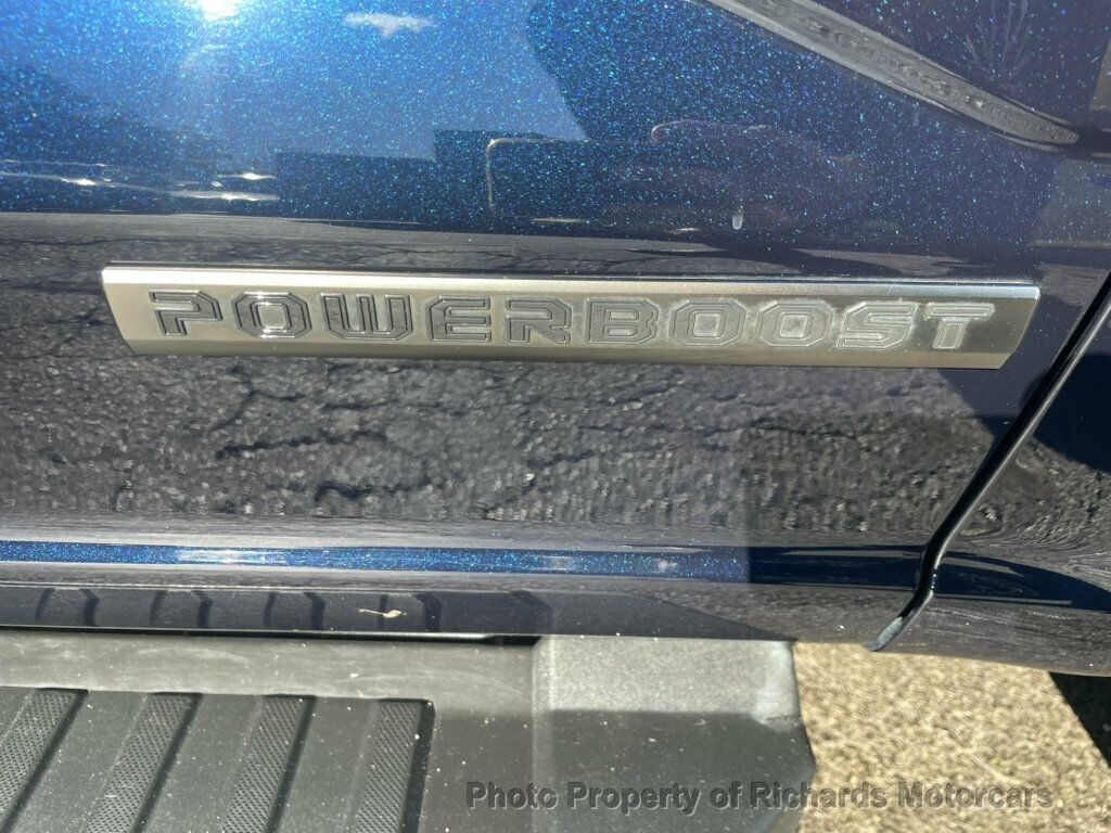 2024 Ford F-150 LARIAT 4WD SuperCrew 5.5' Box - 23092867 - 9
