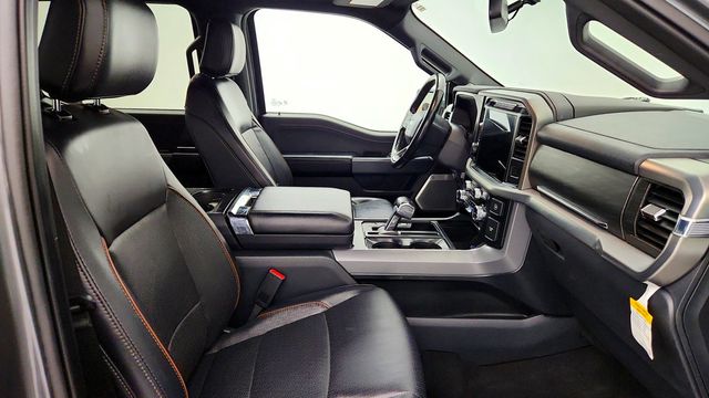 2024 Ford F-150 LARIAT 4WD SuperCrew 5.5' Box - 23098938 - 24
