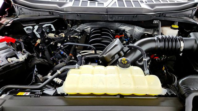 2024 Ford F-150 LARIAT 4WD SuperCrew 5.5' Box w/ 502A & Bed Utility Packages - 23032074 - 25