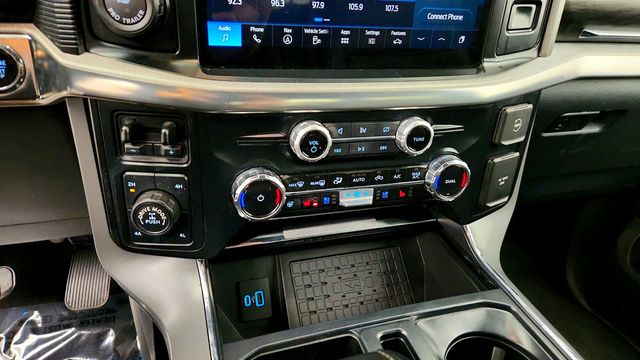 2024 Ford F-150 LARIAT 4WD SuperCrew 5.5' Box w/ 502A, PowerBoost & Moonroof - 23098938 - 17