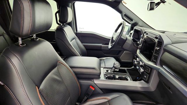 2024 Ford F-150 LARIAT 4WD SuperCrew 5.5' Box w/ Bed Utility, FX4 Off-Road & V8 - 22960705 - 23