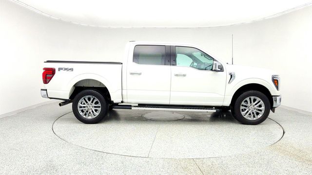 2024 Ford F-150 LARIAT 4WD SuperCrew 5.5' Box w/ Bed Utility, FX4 Off-Road & V8 - 22960705 - 3