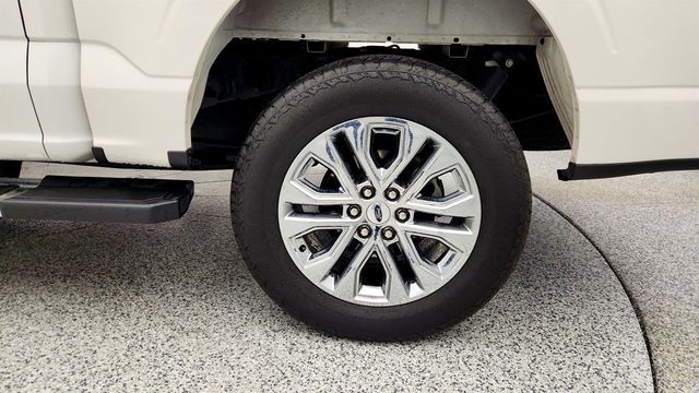 2024 Ford F-150 LARIAT 4WD SuperCrew 5.5' Box w/ Bed Utility, FX4 Off-Road & V8 - 22960705 - 8