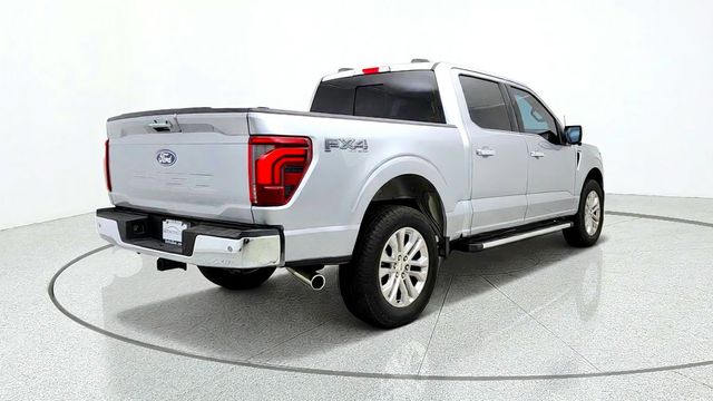 2024 Ford F-150 LARIAT 4WD SuperCrew 5.5' Box w/ FX4 Off-Road Package - 23102010 - 4