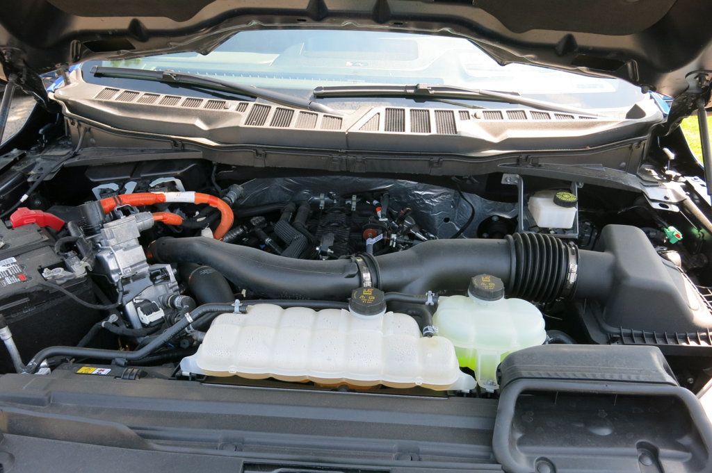2024 Ford F-150 LARIAT 4WD SuperCrew 6.5' Box - 23049850 - 30