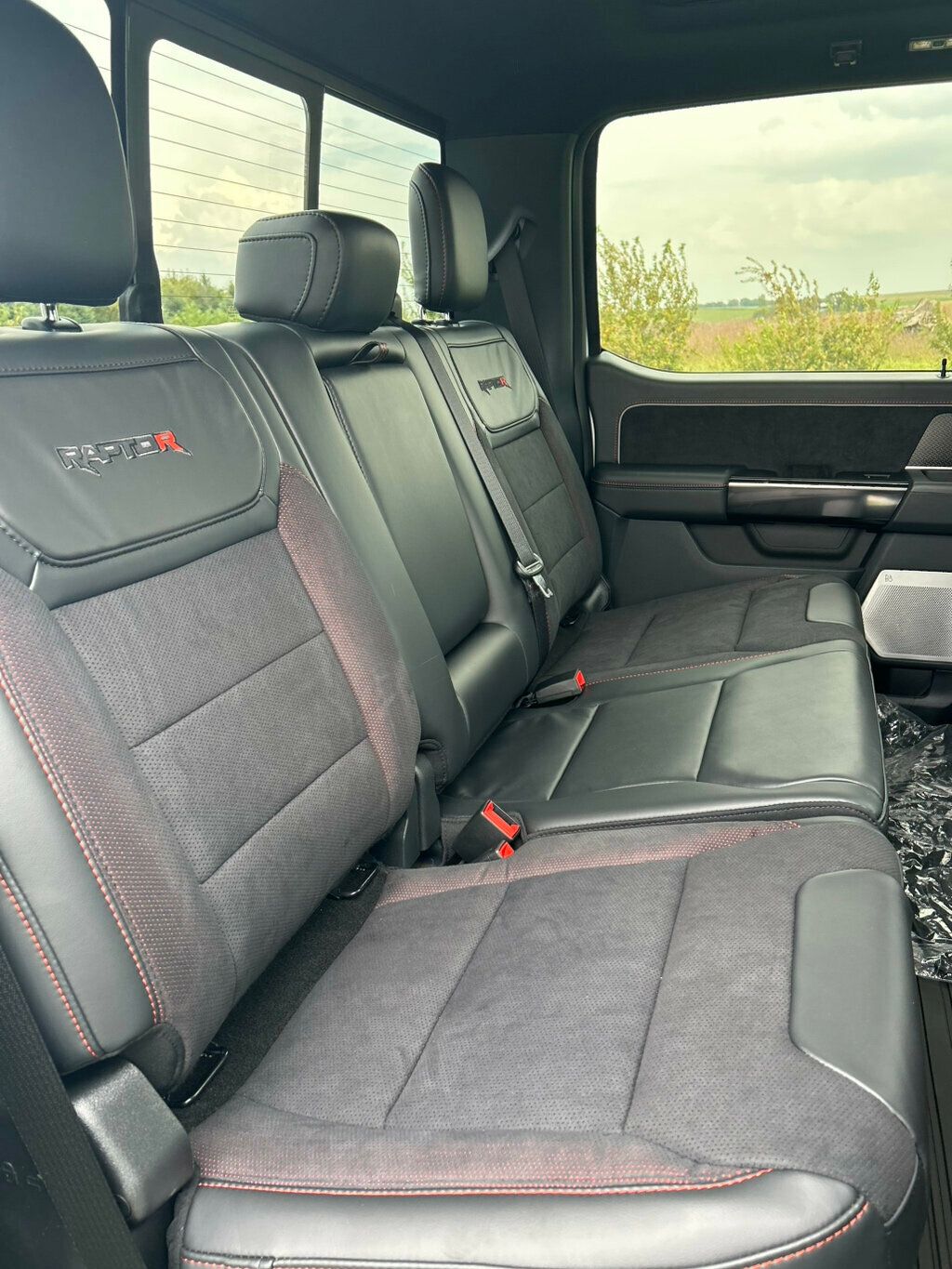 2024 Ford F-150 Raptor photo 20