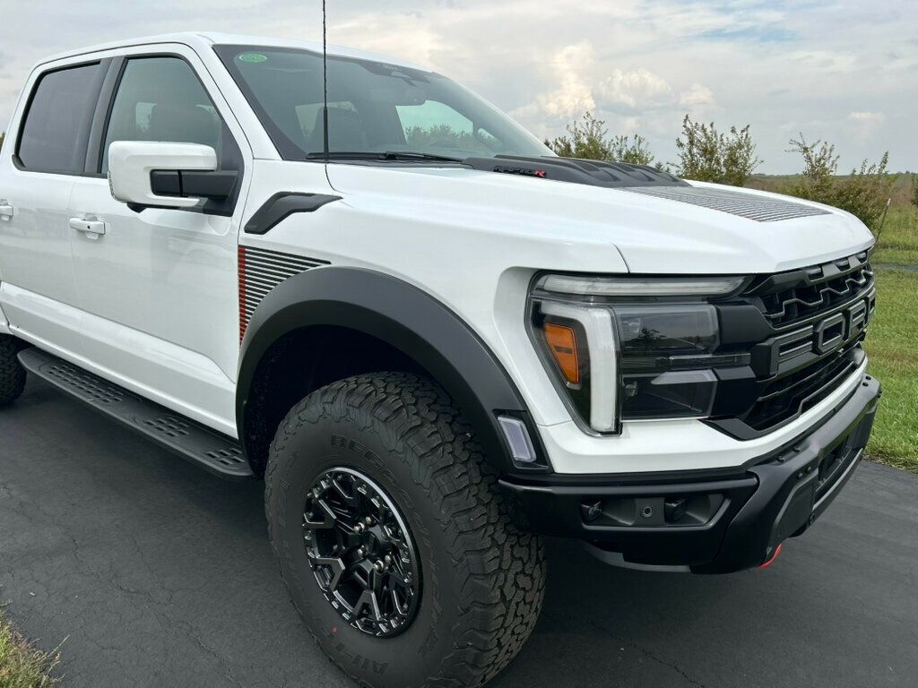 2024 Ford F-150 Raptor photo 7