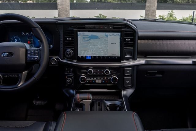2024 Ford F-150 Raptor 4WD SuperCrew 5.5' Box - 23006908 - 17
