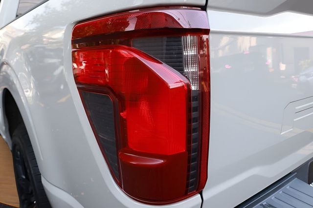 2024 Ford F-150 STX 2WD SuperCrew 5.5' Box - 23044075 - 32