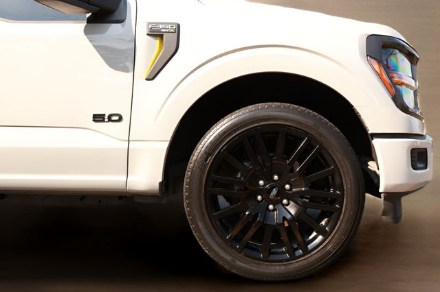 2024 Ford F-150 STX 2WD SuperCrew 5.5' Box - 23044075 - 4