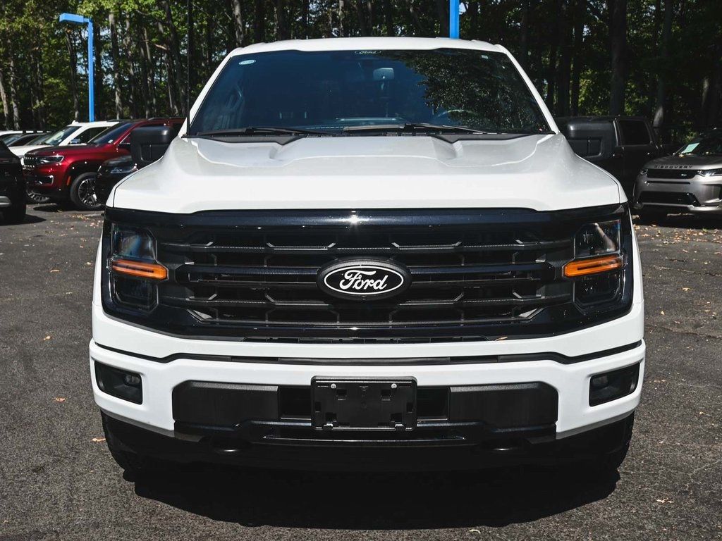 2024 Ford F-150 XLT photo 2