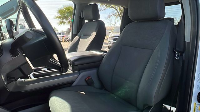 2024 Ford F-150 XLT - 22985569 - 19