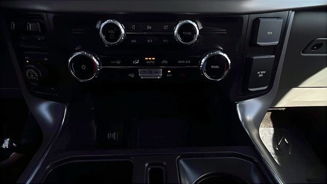 2024 Ford F-150 XLT - 22985569 - 28