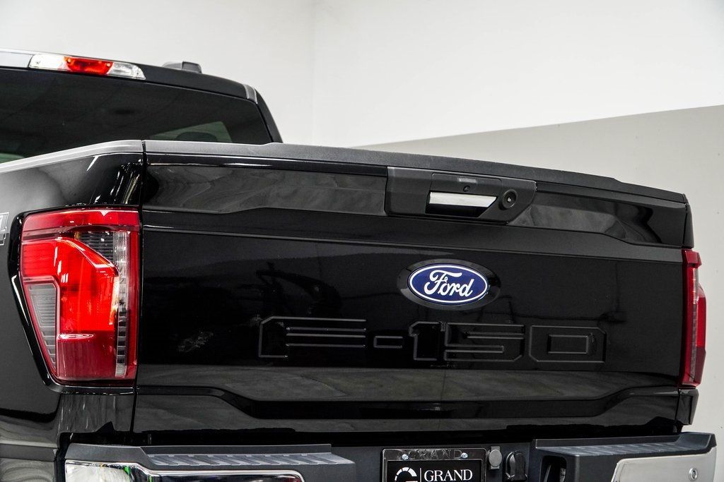 2024 Ford F-150 XLT photo 13