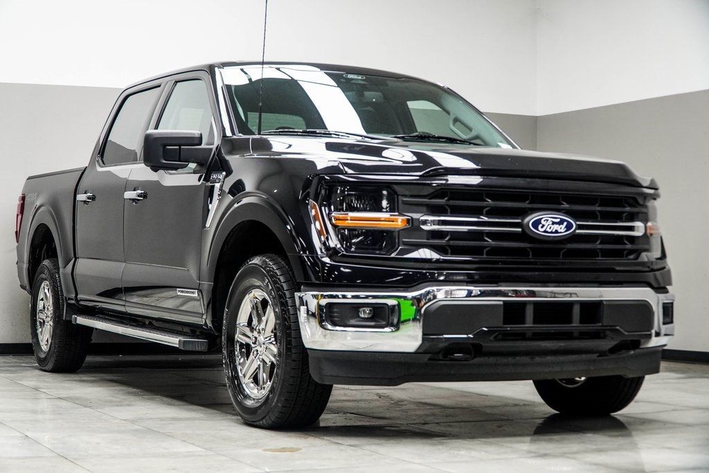 2024 Ford F-150 XLT photo 4