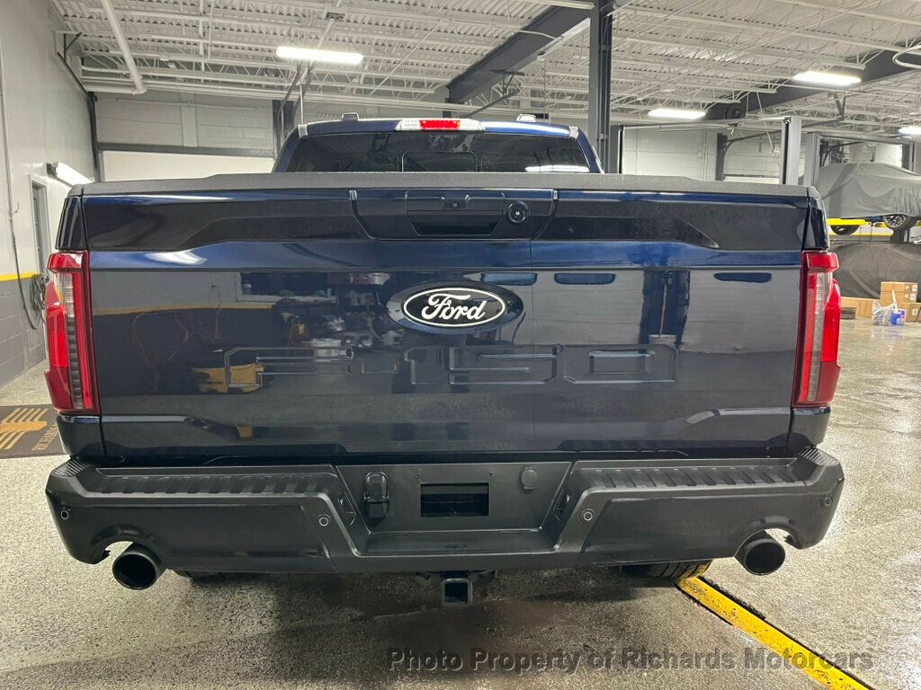 2024 Ford F-150 XLT 4WD SuperCrew 5.5' Box - 22988251 - 3