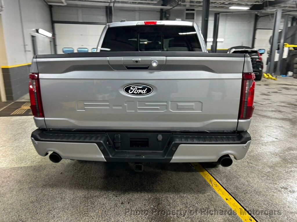 2024 Ford F-150 XLT 4WD SuperCrew 5.5' Box - 22997467 - 3