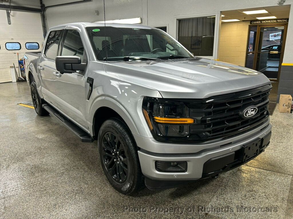 2024 Ford F-150 XLT 4WD SuperCrew 5.5' Box - 22997467 - 8