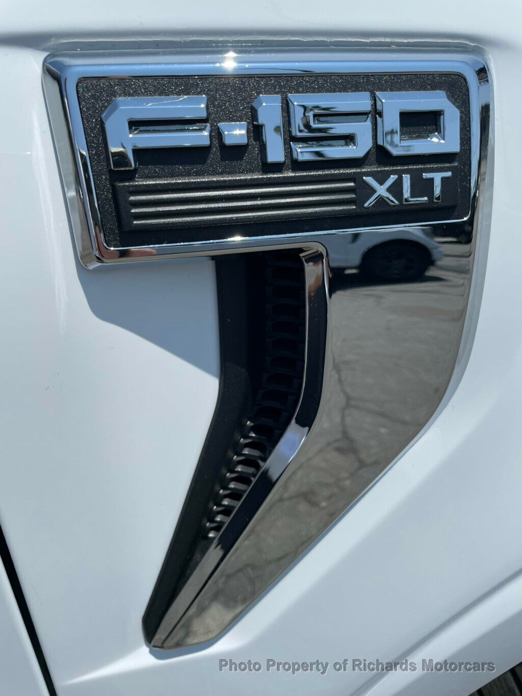 2024 Ford F-150 XLT 4WD SuperCrew 5.5' Box - 23049006 - 8