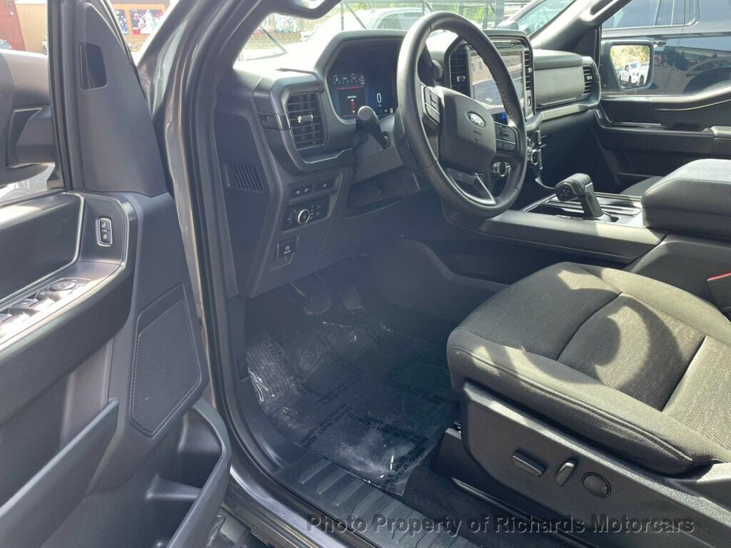 2024 Ford F-150 XLT 4WD SuperCrew 5.5' Box - 23069372 - 9