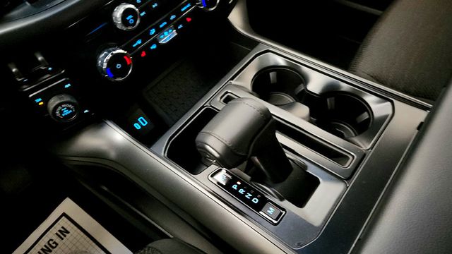 2024 Ford F-150 XLT 4WD SuperCrew 5.5' Box w/ 302A, PowerBoost, Black Appearance - 23009583 - 15