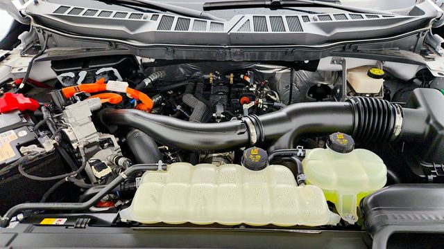 2024 Ford F-150 XLT 4WD SuperCrew 5.5' Box w/ 302A, PowerBoost, Black Appearance - 23009583 - 26