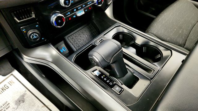 2024 Ford F-150 XLT 4WD SuperCrew 5.5' Box w/ 302A, PowerBoost, Black Appearance - 23032284 - 14