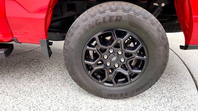 2024 Ford F-150 XLT 4WD SuperCrew 5.5' Box w/ 302A, PowerBoost, Black Appearance - 23032284 - 8