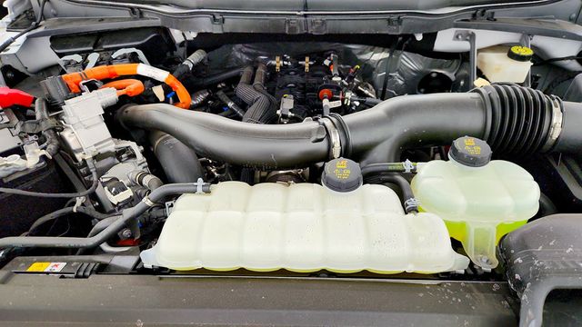 2024 Ford F-150 XLT 4WD SuperCrew 5.5' Box w/ 302A, PowerBoost, FX4 Off Road Pkg - 23004645 - 26