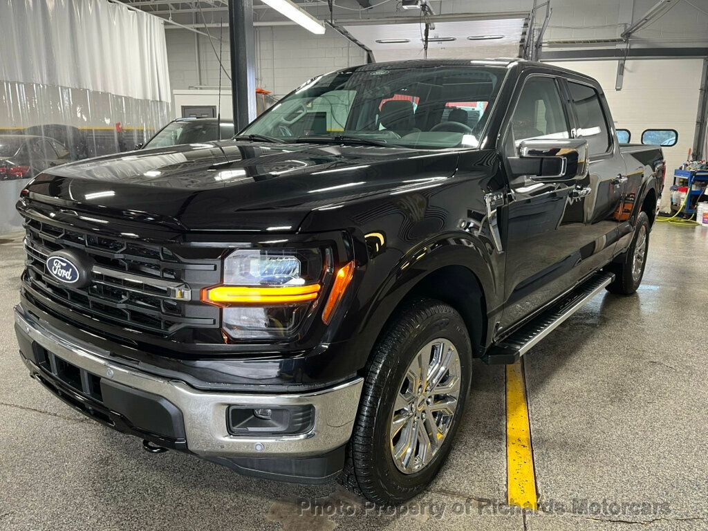 2024 Ford F-150 XLT photo 8