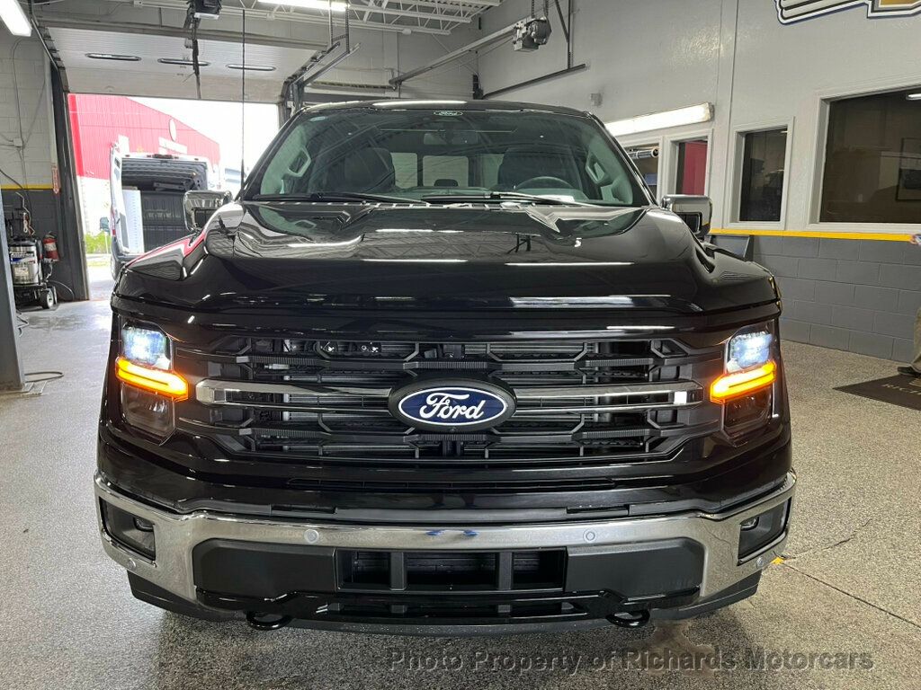 2024 Ford F-150 XLT photo 9
