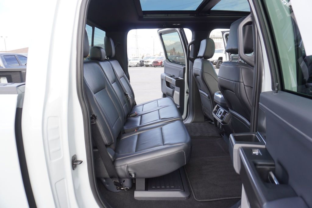 2024 Ford F-150 XLT SPORT - 22960351 - 24