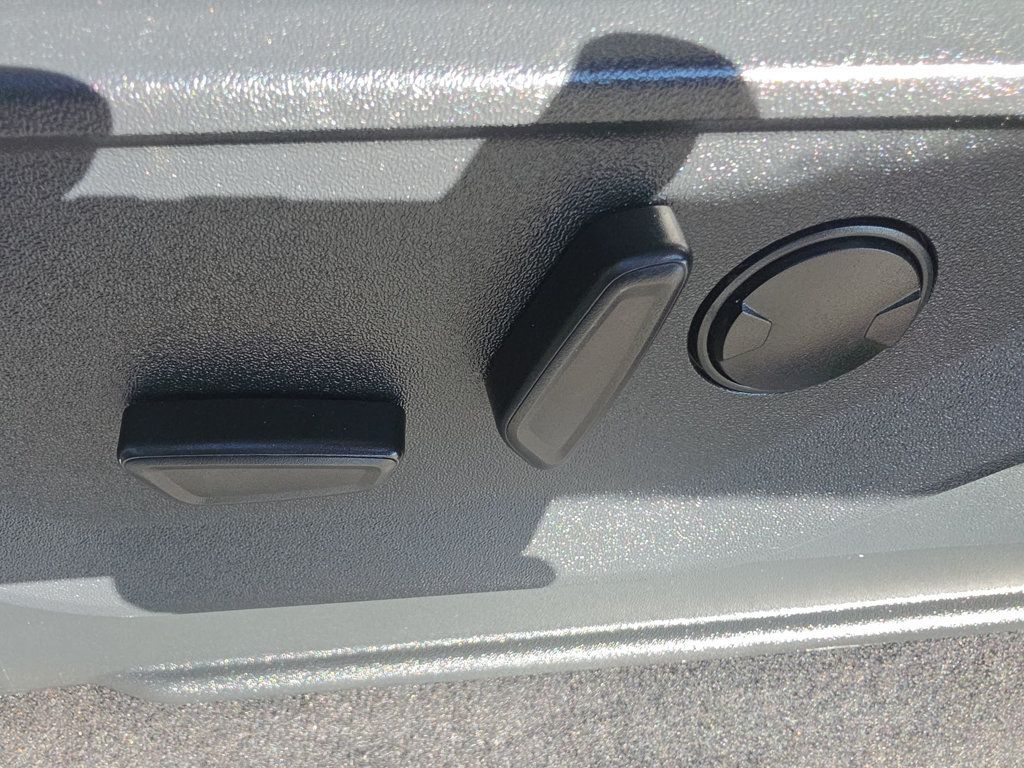 Ford F-150 photo 18