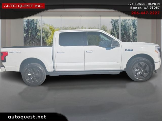 2024 Ford F-150 Lightning Flash 4WD SuperCrew 5.5' Box - 23051416 - 3