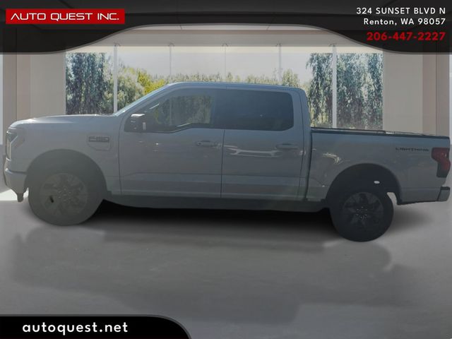 2024 Ford F-150 Lightning Flash 4WD SuperCrew 5.5' Box - 23051416 - 7