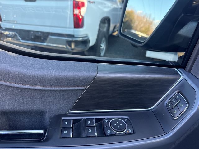 2024 Ford F-150 Lightning LARIAT 4WD SuperCrew 5.5' Box - 22974983 - 17