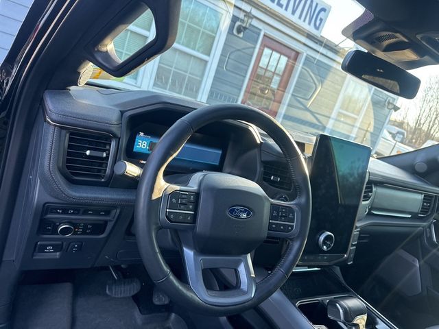 2024 Ford F-150 Lightning LARIAT 4WD SuperCrew 5.5' Box - 22974983 - 18
