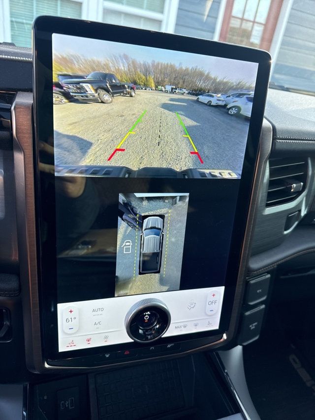 2024 Ford F-150 Lightning LARIAT 4WD SuperCrew 5.5' Box - 22974983 - 25