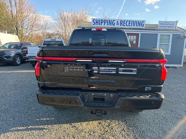 2024 Ford F-150 Lightning LARIAT 4WD SuperCrew 5.5' Box - 22974983 - 5