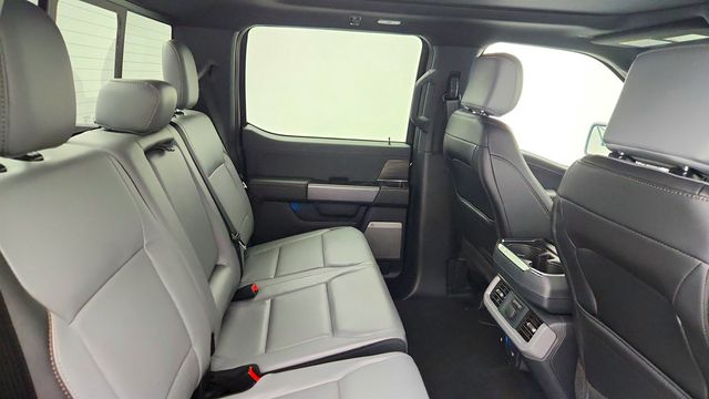 2024 Ford F-150 Lightning LARIAT 4WD SuperCrew 5.5' Box - 23014752 - 21