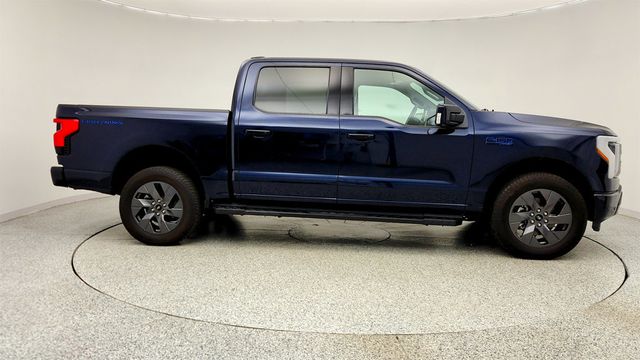 2024 Ford F-150 Lightning LARIAT 4WD SuperCrew 5.5' Box - 23014752 - 3