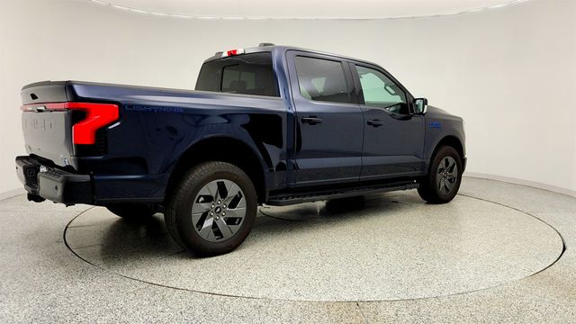 2024 Ford F-150 Lightning LARIAT 4WD SuperCrew 5.5' Box - 23014752 - 4