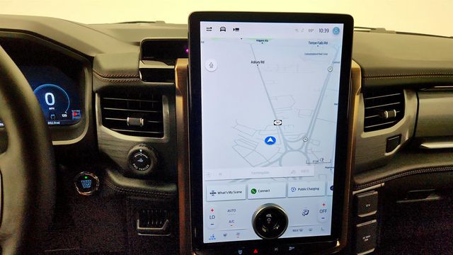 2024 Ford F-150 Lightning LARIAT 4WD SuperCrew 5.5' Box w/ Pro Power Onboard - 23014752 - 17